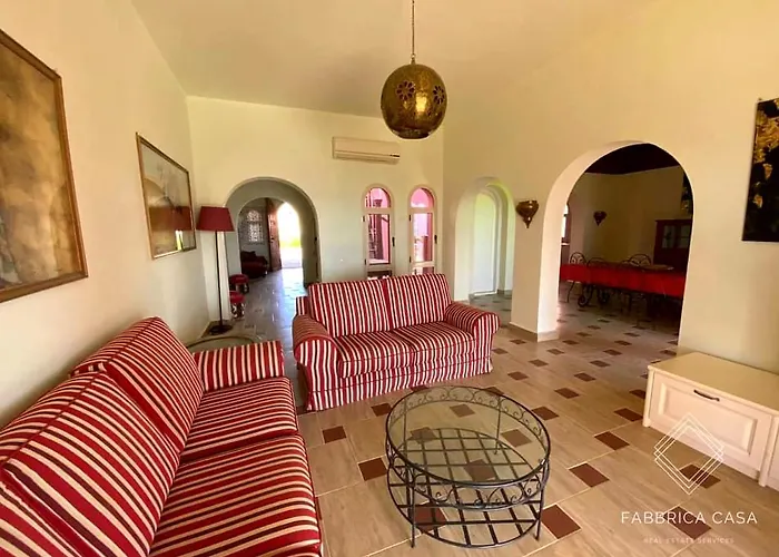 Fabbricacasa Sea Front Villa, Oriental Coast