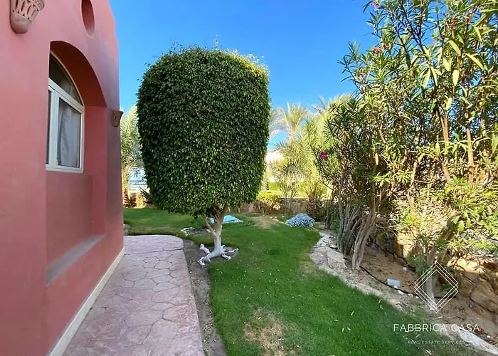 Fabbricacasa Sea Front Villa, Oriental Coast Villa