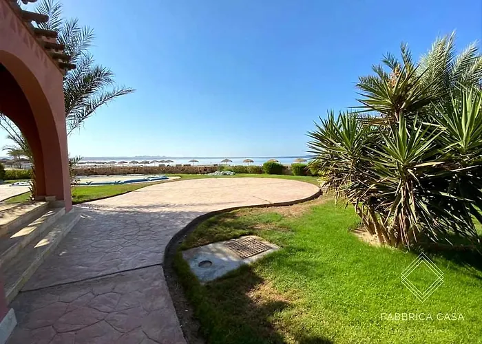 Villa Fabbricacasa Sea Front Villa, Oriental Coast